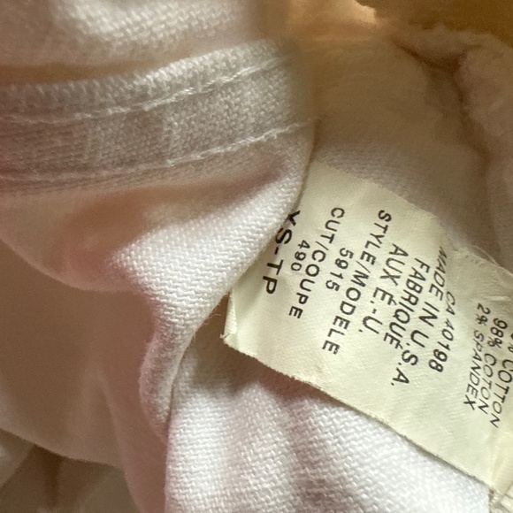 White denim capri pant - Picture 4 of 5